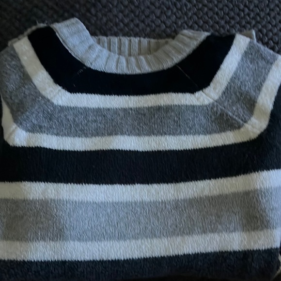 Sweater - Picture 3 of 3